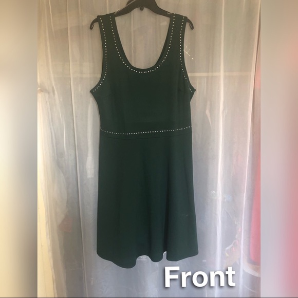 Green short sleeve dress - Picture 3 of 4